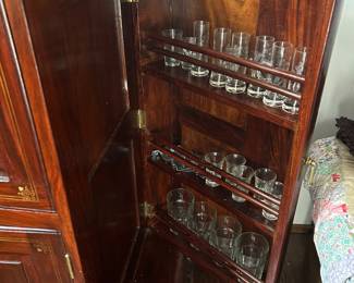 each side holds glassware