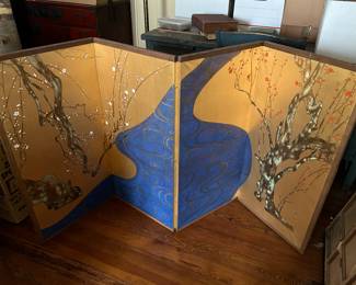 reverse of 4 panel screen