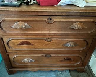 3 drawer chest