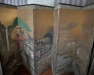 another 6 panel screen, also with damage on the back