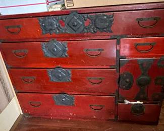 This chest is a much darker red than in this photo