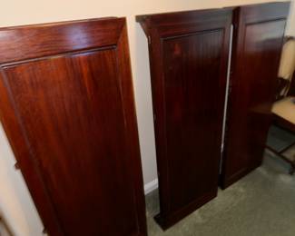 more leaves for GORGEOUS DINING ROOM TABLE (Buffalo)