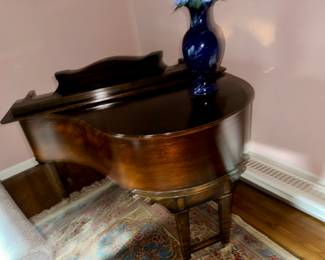 Sad Aeolian Piano... just for display, innards are toast, free to good home