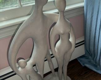 AUSTIN Sculpture of Family