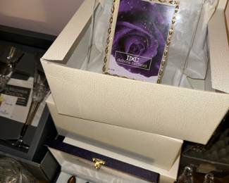 Debra Carlucci frames