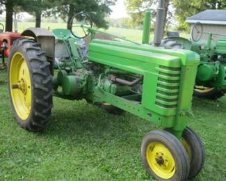 JD A TRACTOR