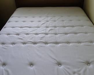 Queen Bed set, complete