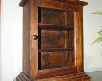 Very nice vintage spice shelf, or small curio cabinet for small collectibles, like thimbles, or stamps, or large rocks