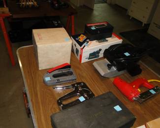 Domestic staple guns