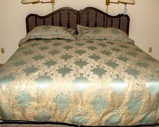 972b Mount Airy Kig Bed