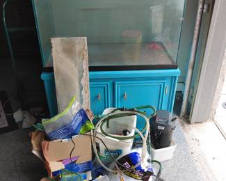 58 Gallon Oceania Aquarium with LOT of Gear
