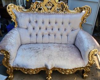 Princess Settee