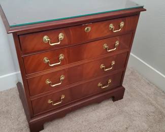 Hickory Chair Plantation 4 Drawer Nightstand Dresser
