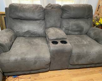Recliner sofa