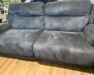 Recliner sofa