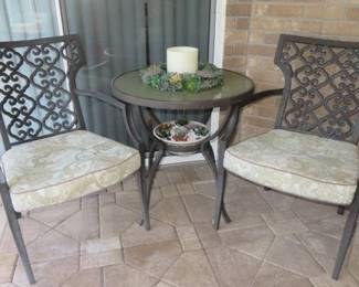 Small Patio Table/ 2 Armchairs