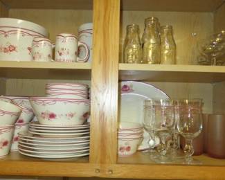 Waverly Garden Room "Vintage Rose" China/Glass Set 