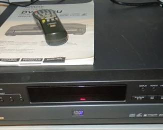 Hitachi DVD Player Model DV-C605U
