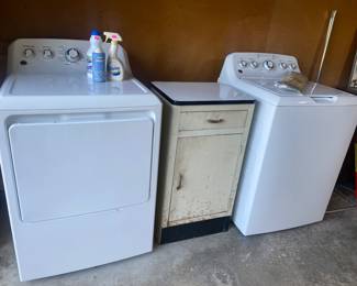 Washer and gas dryer 