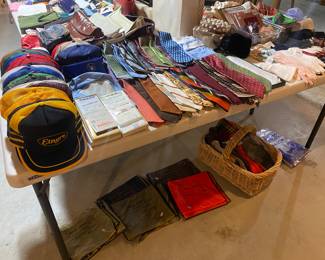 Hats ties gloves scarfs 