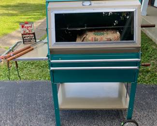 Amazing glass front vintage grill 