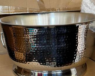 Large wine/beverage chiller