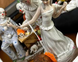 Clown & princess music box