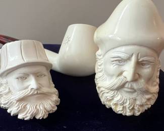 Carve Meerschaum Pipes