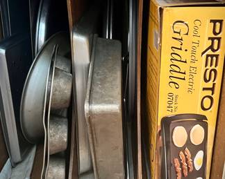 Bakeware ad Presto Griddle