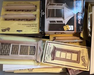 Dollhouse Accessories 