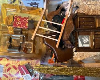 Dollhouse Accessories 