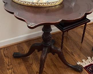 Accent Table