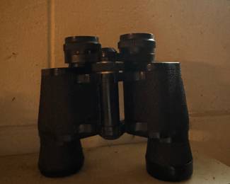 Binoculars 