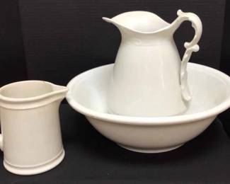 Homer Laughlin Washbowl and Pitcher Set, Pitcher
