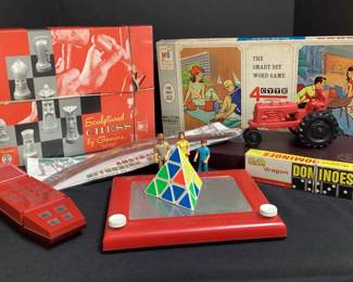 Vintage 4 CYTE, Chess, Scrabble, Dominos, Etch A Sketch, Merlin, Pyramid Puzzle and More