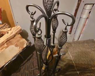 Metal Fireplace Tool & Log Holder W/Logs!
