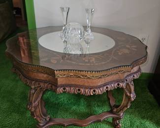 Small Fruitwood Decorative w/Hand Carved Decoration & Pierced Skirt w/Mirrored Top!
