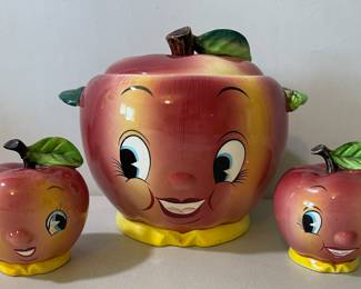 PY Anthropomorphic Cookie Jar and Salt and Pepper Set