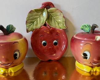 PY Anthropomorphic Spoon Rest (as is) and Jelly/Jam Bowls