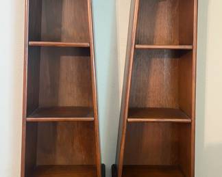 Very nice tower style wall shelves with working small drawer
