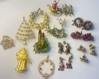 Vintage Lot of Holiday Brooches
