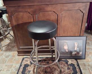 Bar / Game Table    ---- 4 Black Stools