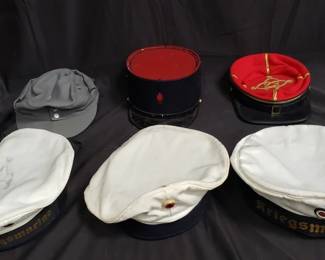 Lot # : 474 - Group of vintage military hats

