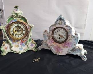 Lot # : 414 - Pair of porcelain mantel clocks
