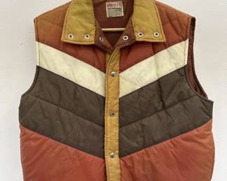 Lot # : 579a - Vintage 1970’s Sigallo puffer vest
