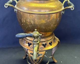 Lot # : 662 - Vintage copper coffee/tea urn
