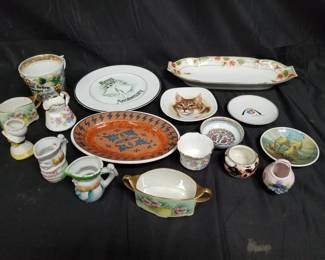 Lot # : 324 - Group of ceramic, fine china and porcelain items:
