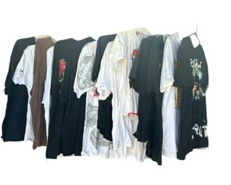 Lot # : 563 - Group of 15 assorted t-shirts
