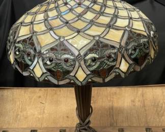 Lot # : 669 - Vintage stain glass lamp
