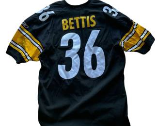 Lot # : 639 - Jerome Bettis Steelers jersey
